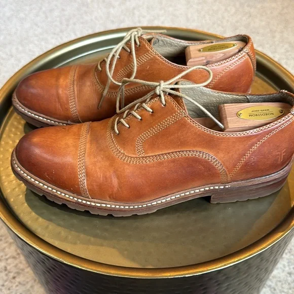 Frye – James Bal Lug Oxford Lace Up Cap Toes Shoes - Picture 4 of 15